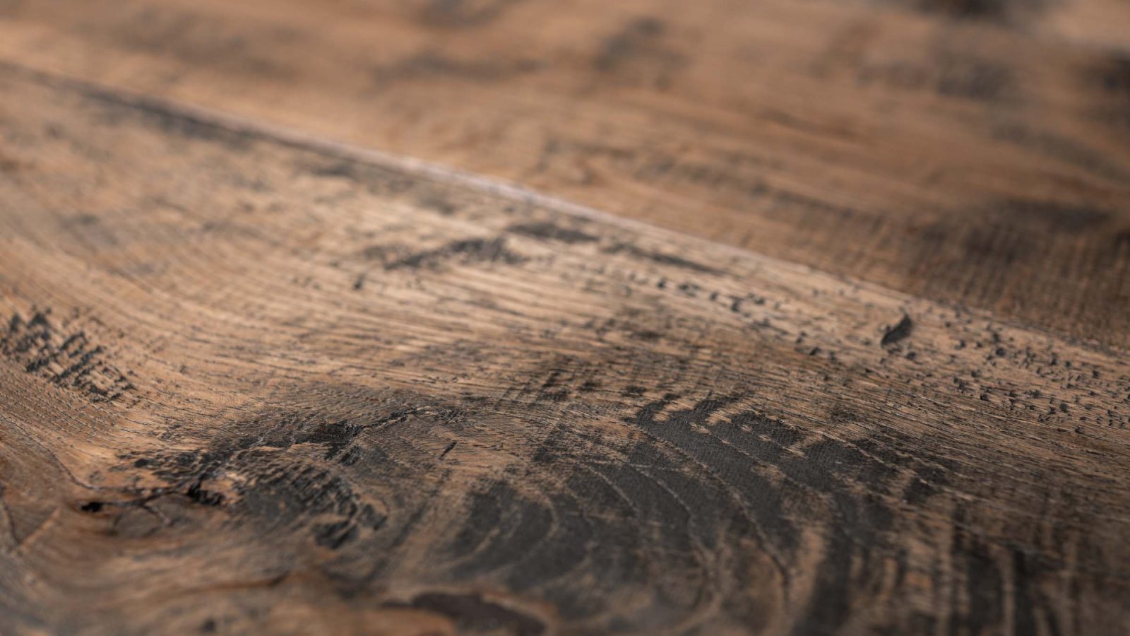 Solid Oak Flooring - Rustic Natural - Hand Scraped